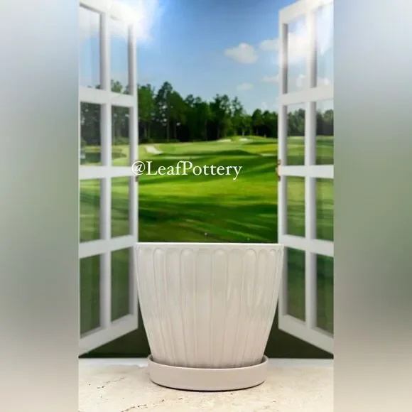 Pancho White Ceramic Planter Pot with Saucer Attached - Picture 1 of 9